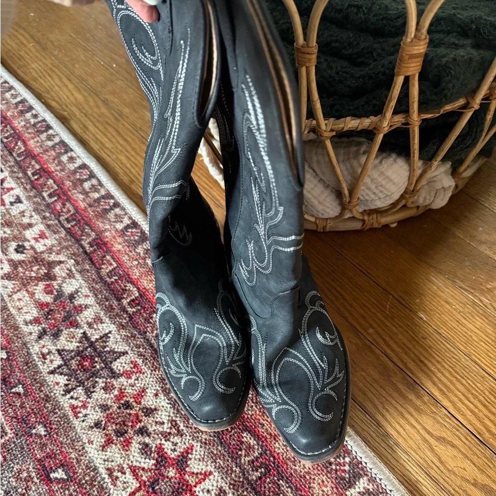 Roper Black Embroidered Women's Western/Cowboy Boots - Picture 2 of 6